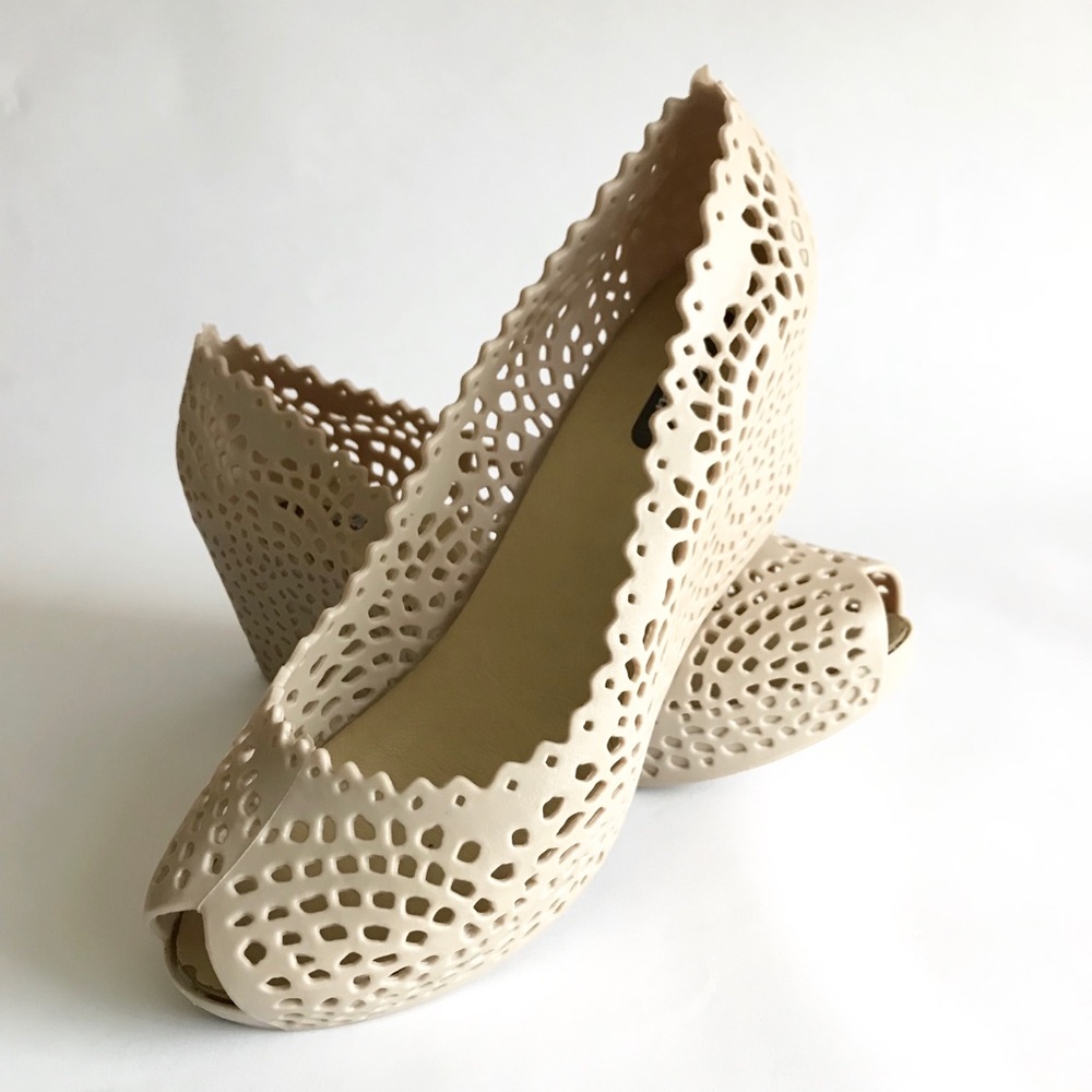 non MELISSA shoes. Beige wedges